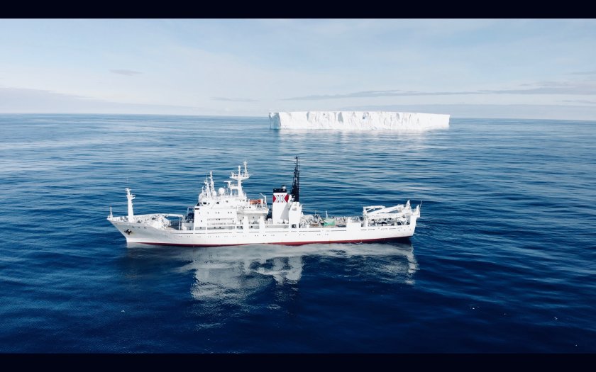 Research vessel Kaiyo-maru near an iceberg in the Southern Ocean . Photo credits: FAJ Research vessel Kaiyo-maru near an iceberg in the Southern Ocean . Photo credits: FAJ