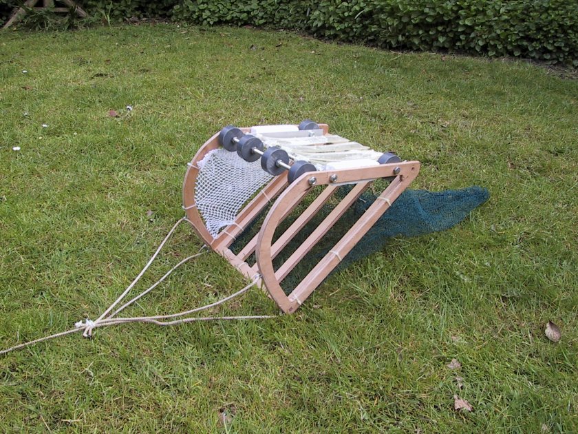 The first scale design of the Surface and under Ice Trawl or SUIT (© Jan Andries van Franeker). The first scale design of the Surface and under Ice Trawl or SUIT (© Jan Andries van Franeker).