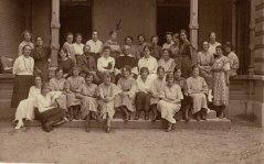 Retreat 1922 (arrow points at Frida, back row) Retreat 1922 (arrow points at Frida, back row)